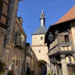 Tour du Beffroi et Maison de bois dites Sévigné
